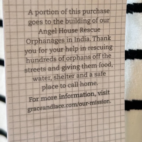 NEW- GRACE & LACE SHORT SLEEVE TANK TOP / ONE SIZE - Picture 7 of 9